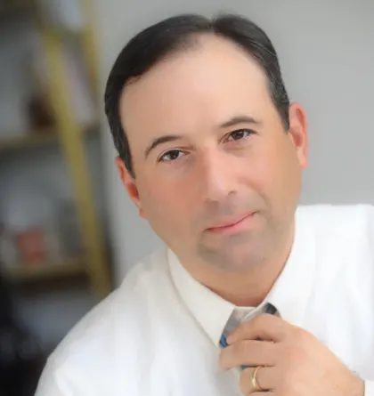 Attorney Robert Sciglimpaglia, Jr.,